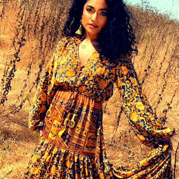 BOHEMIAN LONG SLEEVE BUTTON FRONT MAXI DRESS - Picture 2 of 9